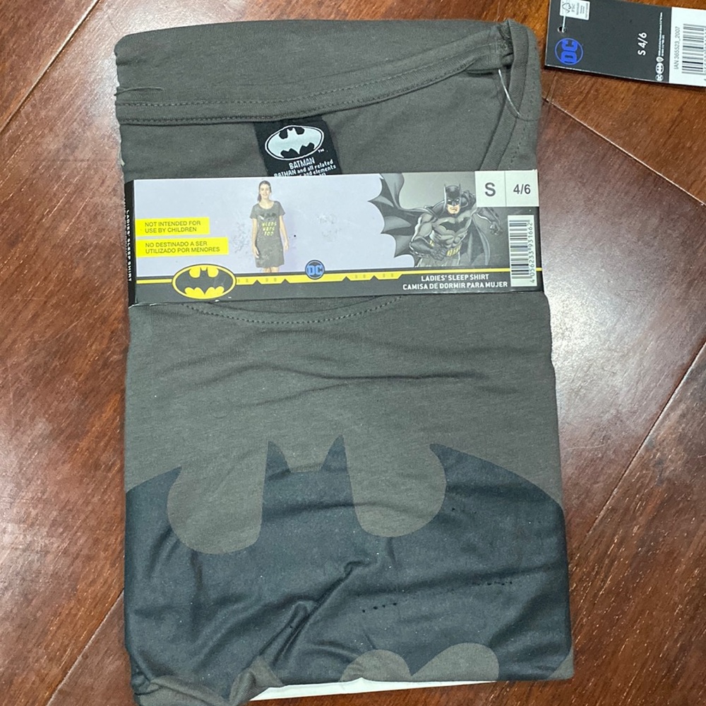 Batman sleep sleep tank top cover woman nwt size small